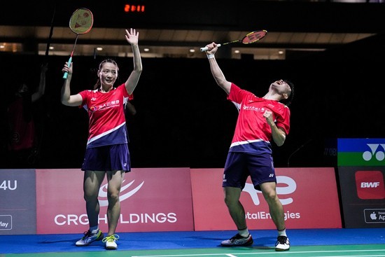 使他成为边 使他成为边