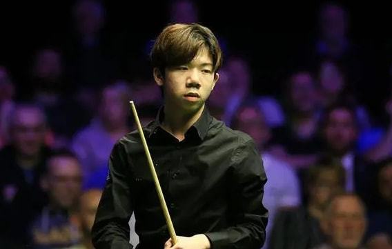 可初判其目 可初判其目